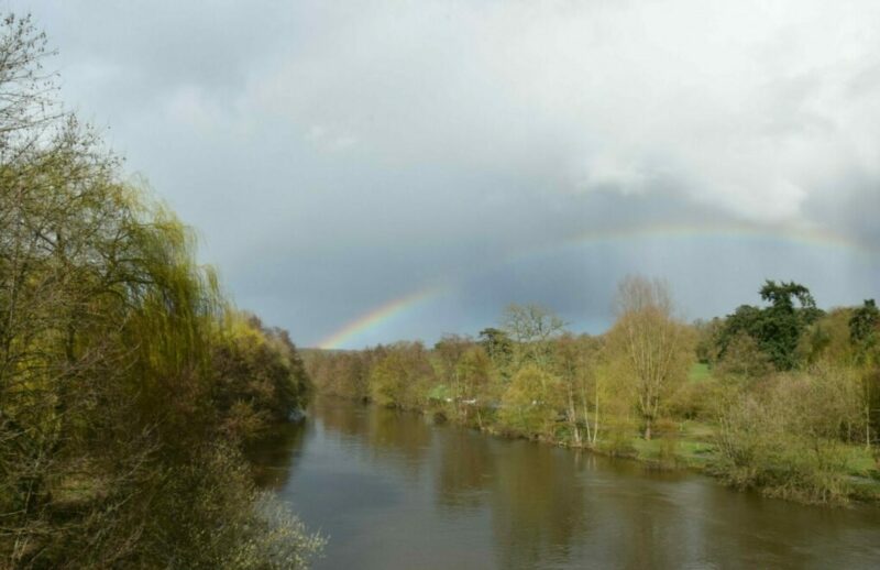 arc en ciel rivière