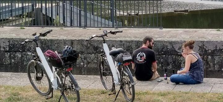 couple à vélo